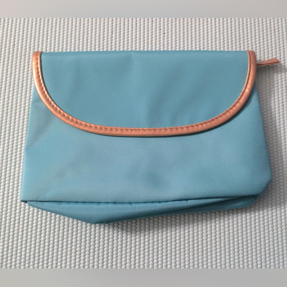 Brand New Nordstrom Expandable Travel Makeup Bag